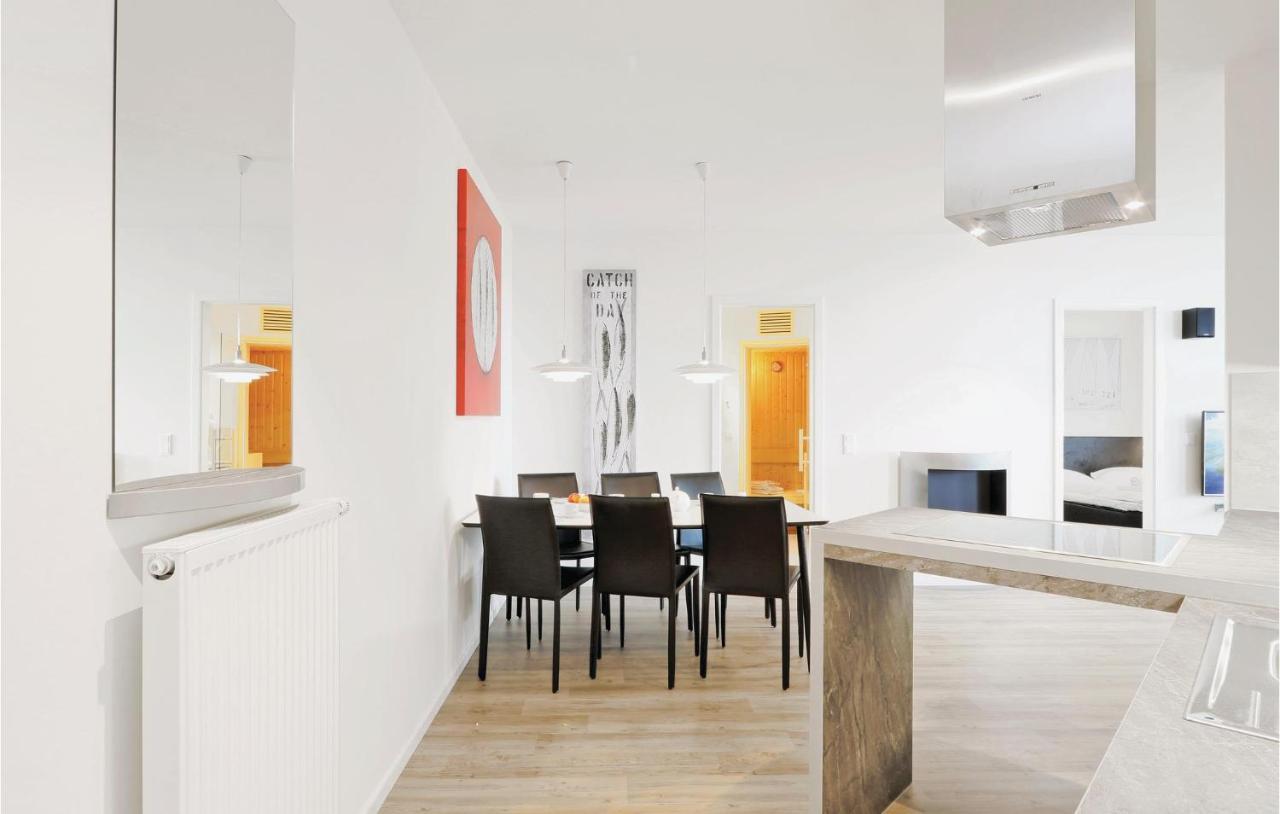 Awesome Apartment In Luebeck Travemuende With Sauna Extérieur photo