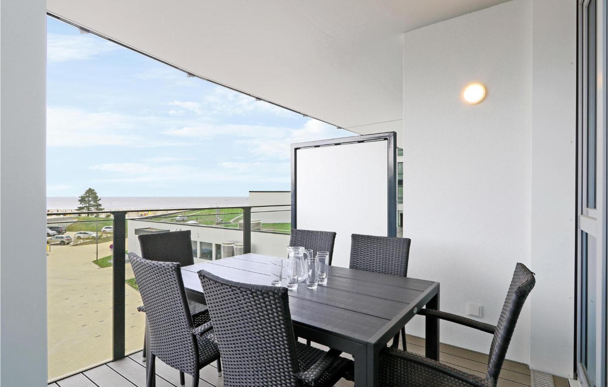 Awesome Apartment In Luebeck Travemuende With Sauna Extérieur photo