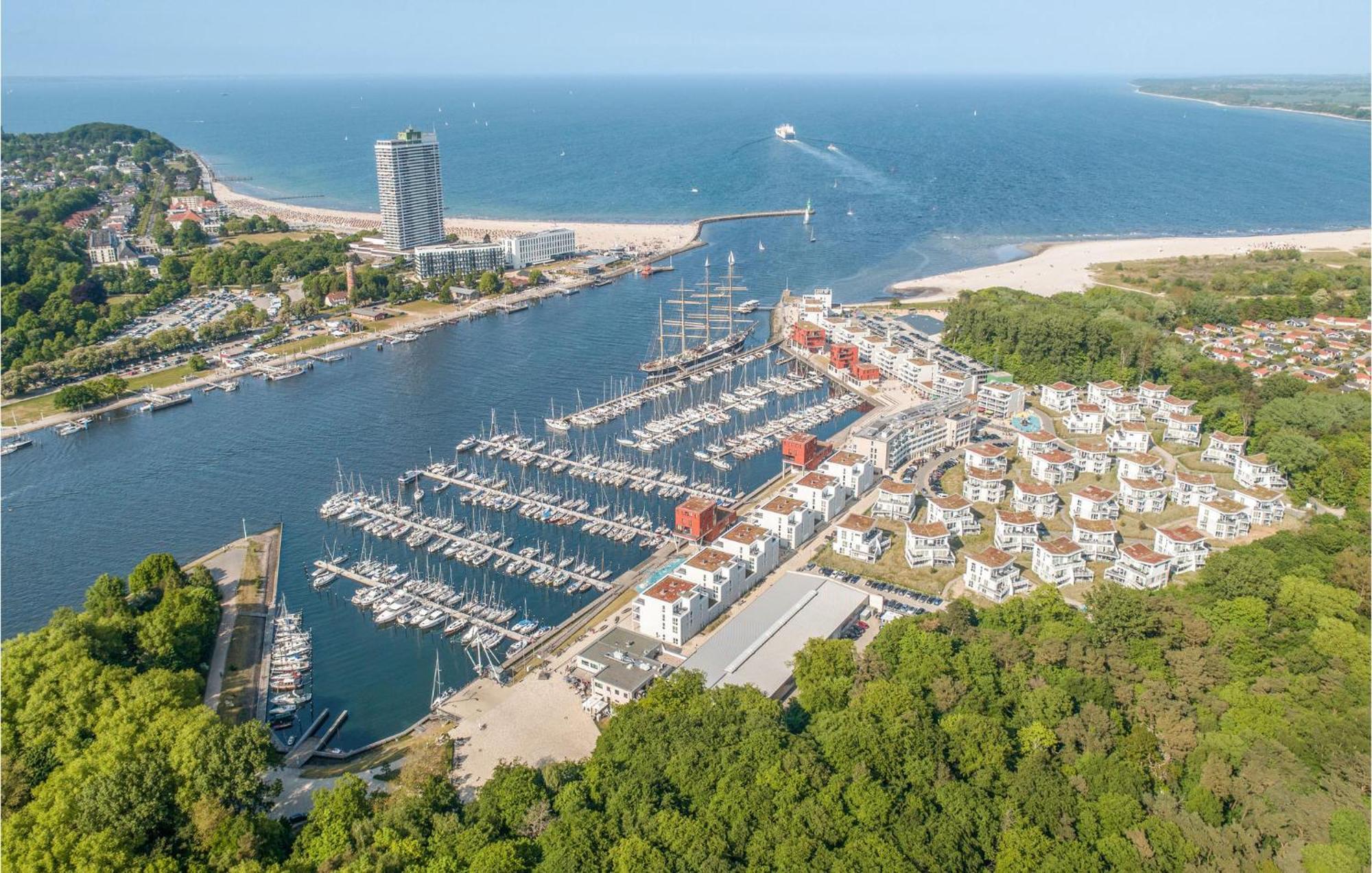Awesome Apartment In Luebeck Travemuende With Sauna Extérieur photo